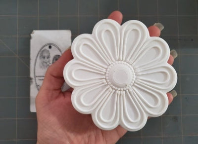 Simple Flower Plastic Mold or Silicone mold, bath bomb mold, soap mold, floral mold, resin mold, candy mold, chocolate mold, flower mold