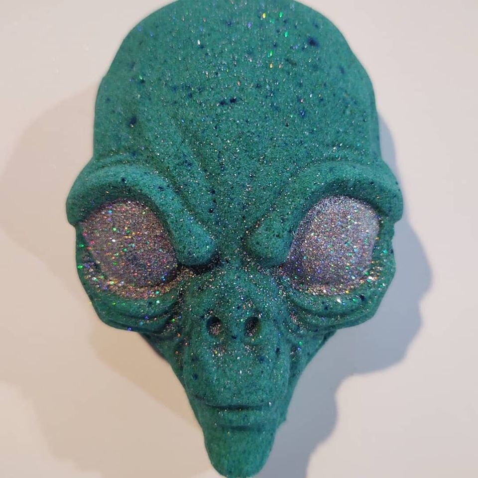 Detailed Alien Head Plastic Mold or Silicone mold, bath bomb mold, soap mold, alien mold, resin mold, chocolate mold, extraterrestrial mold