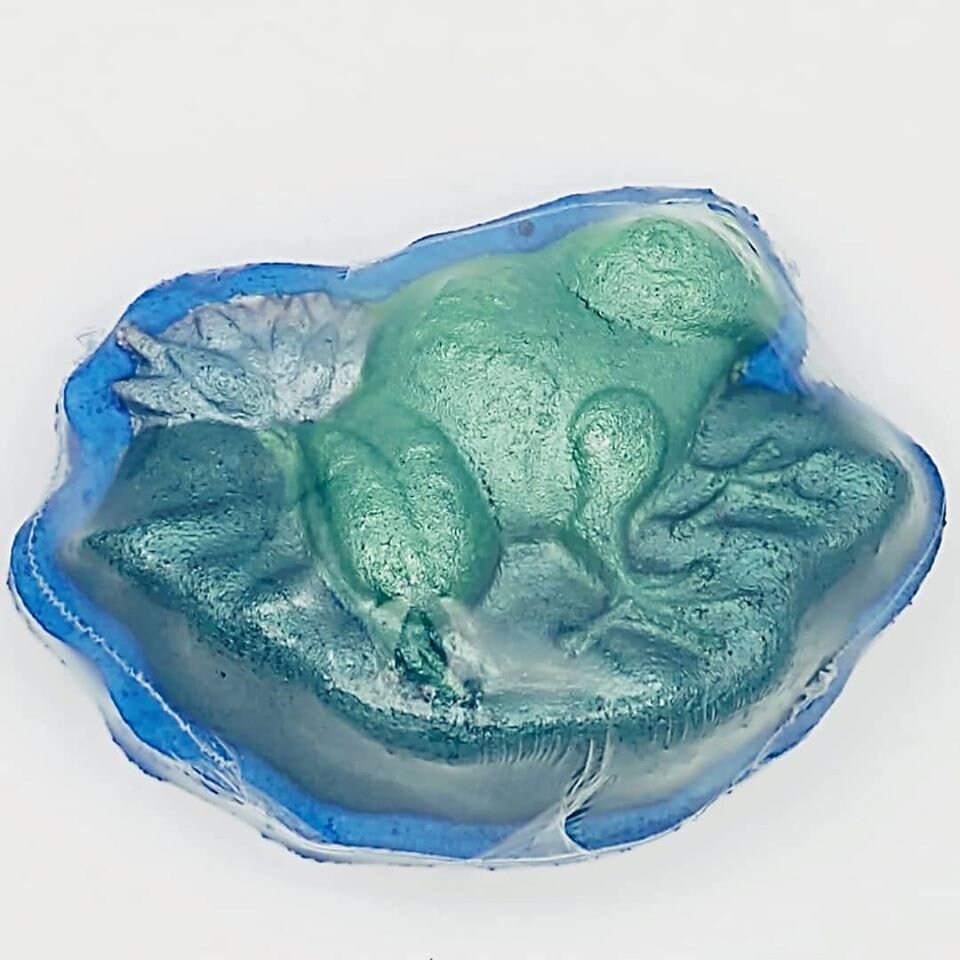 Frog Sitting On Lily Pad Plastic Mold or Silicone mold, bath bomb mold, soap mold, frog mold, resin mold, lily mold, toad mold, flower mold