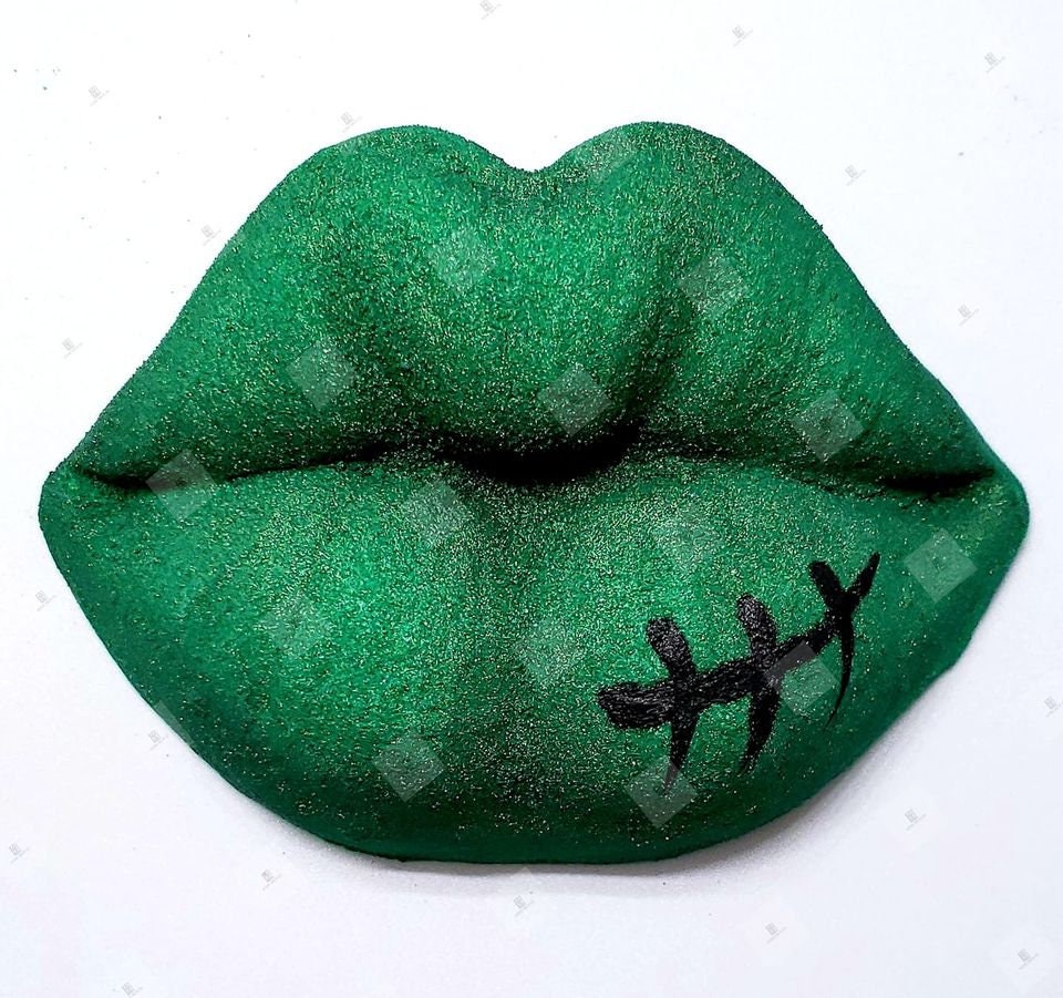 Puckered Lip Lips Plastic Mold or Silicone mold, bath bomb mold, soap mold, lip mold, resin mold, candy mold, chocolate mold, kiss, love