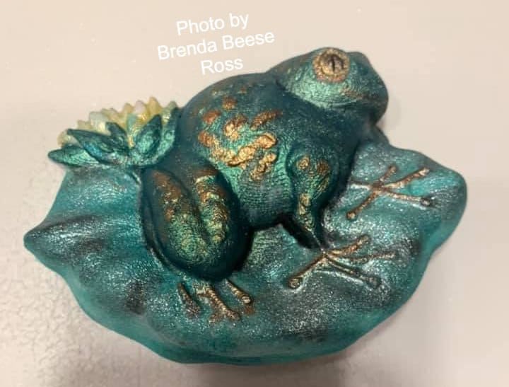 Frog Sitting On Lily Pad Plastic Mold or Silicone mold, bath bomb mold, soap mold, frog mold, resin mold, lily mold, toad mold, flower mold