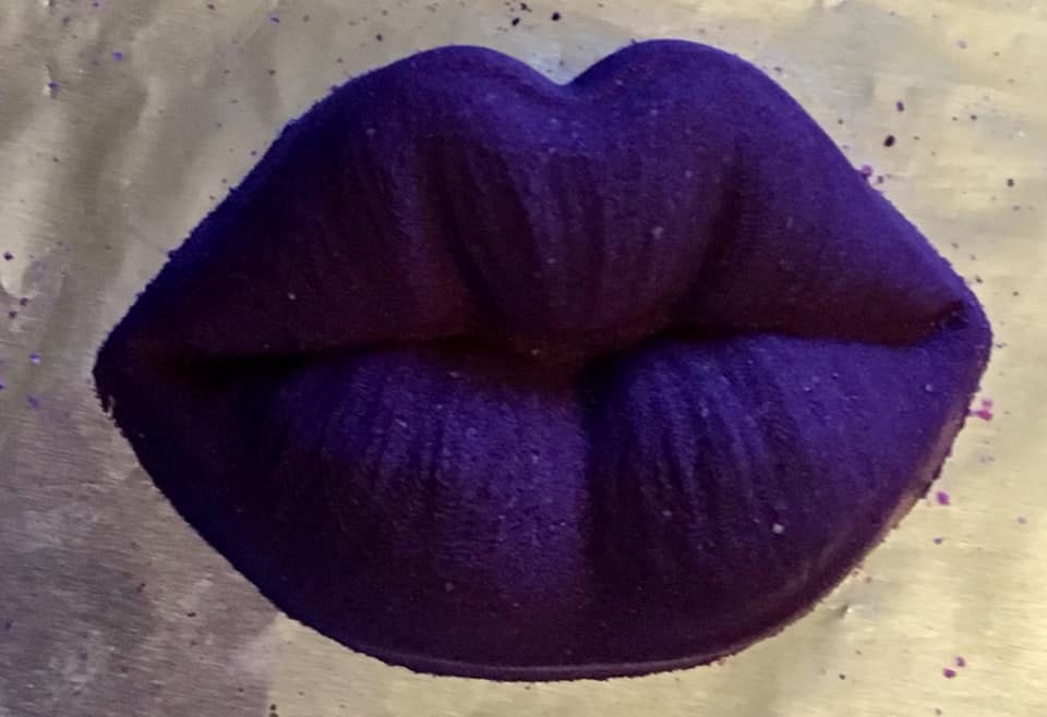 Puckered Lip Lips Plastic Mold or Silicone mold, bath bomb mold, soap mold, lip mold, resin mold, candy mold, chocolate mold, kiss, love