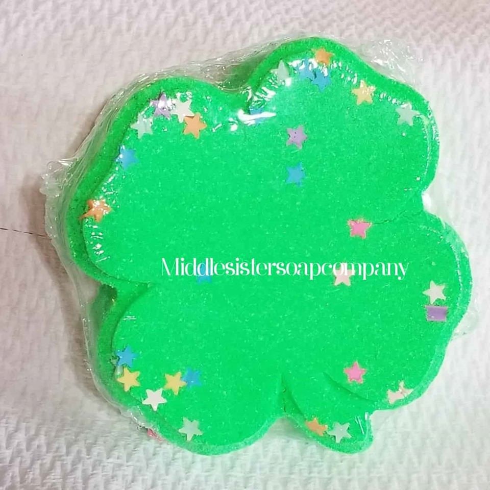 2D Four Leaf Clover Plastic Mold or Silicone mold, bath bomb mold, soap mold, clover mold, resin mold, 4 leaf clover mold, leaf mold, plant