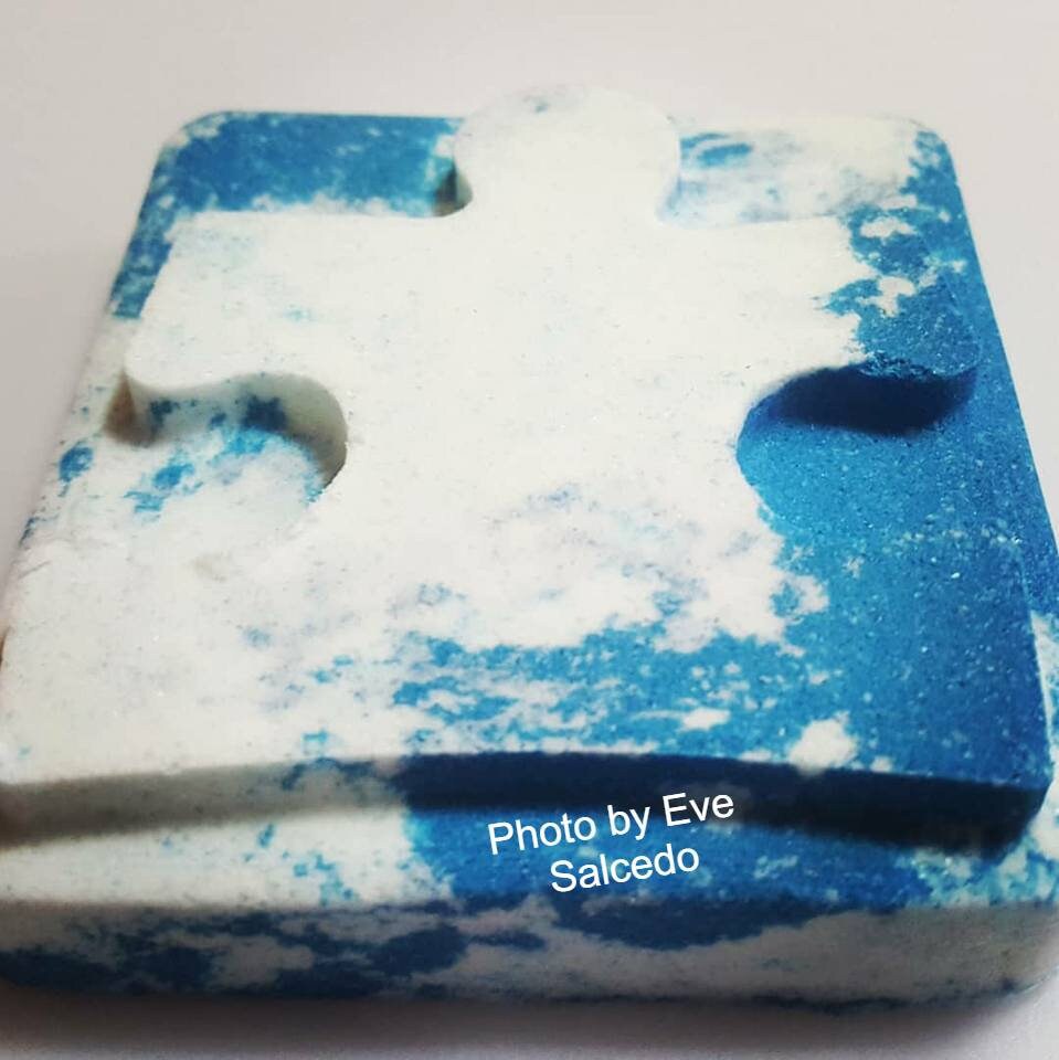 Puzzle Piece Plastic Mold or Silicone mold, bath bomb mold, soap mold, puzzle mold, resin mold, bar mold, autism awareness mold, chocolate