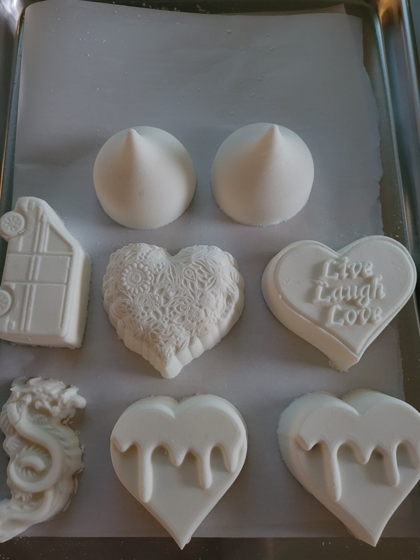 Drippy Heart Plastic Mold or Silicone mold, bath bomb mold, soap mold, heart mold, resin mold, drippy mold, love mold, cute, chocolate mold