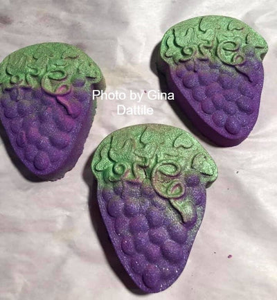 Grapes In A Cluster Mold Mould Bathbombs, Soaps, Wax melts, Resin, Fondant, Candles and more