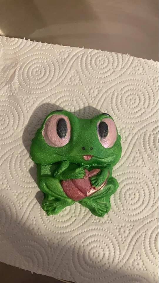 Frog Holding Heart Plastic Mold or Silicone mold, bath bomb mold, soap mold, frog mold, resin mold, heart mold, toad mold, kawaii mold, cute