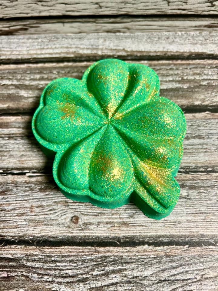 Four Leaf Clover Plastic Mold or Silicone mold, bath bomb mold, soap mold, clover mold, resin mold, 4 leaf clover mold, leaf mold, plant