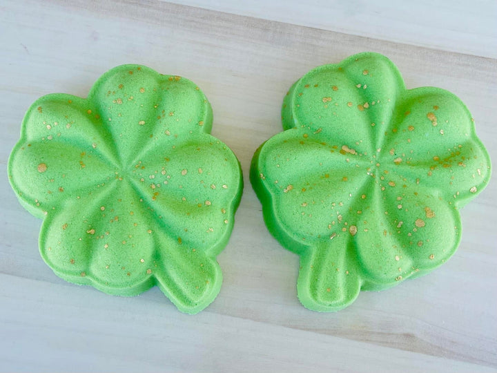 Four Leaf Clover Plastic Mold or Silicone mold, bath bomb mold, soap mold, clover mold, resin mold, 4 leaf clover mold, leaf mold, plant