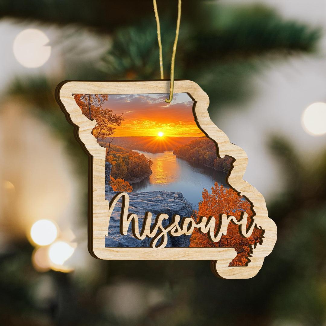 Missouri state wood ornament close up