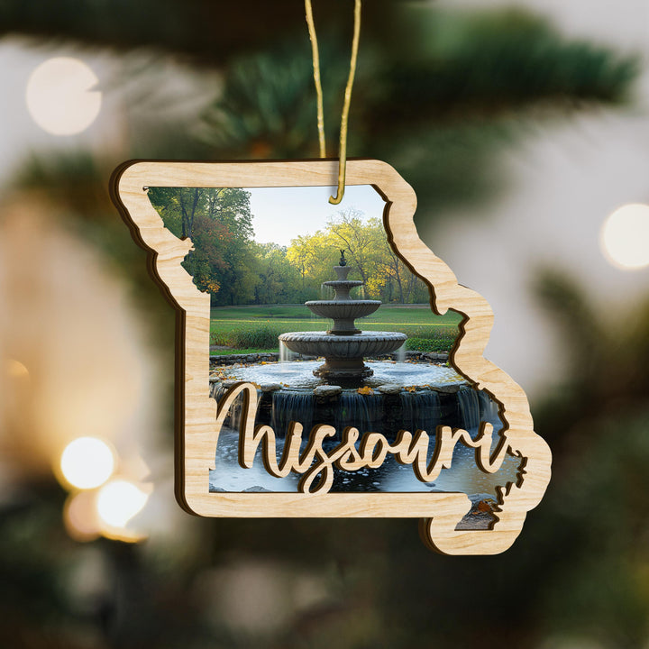 Missouri state wood ornament hanging display