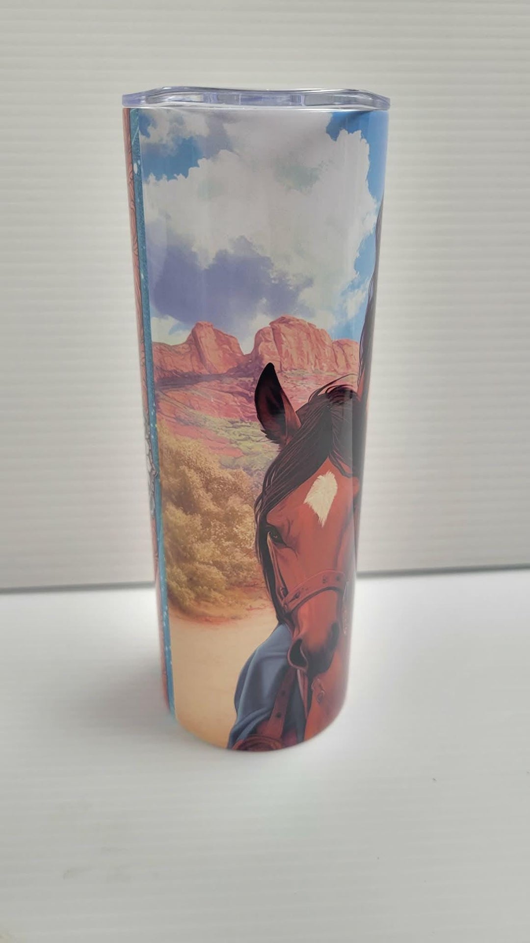 Cowgirl tumbler, detail of the sublimation finish