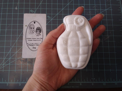 Simple Grenade Mold