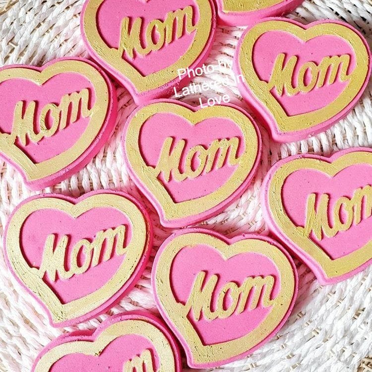 Mom Heart Mold