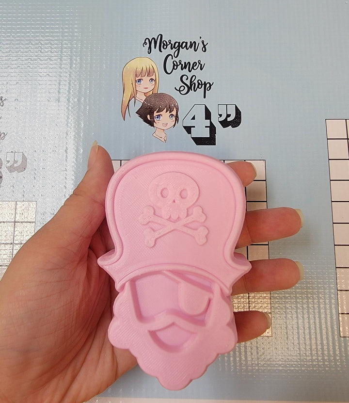 Simple Pirate Captain Mold