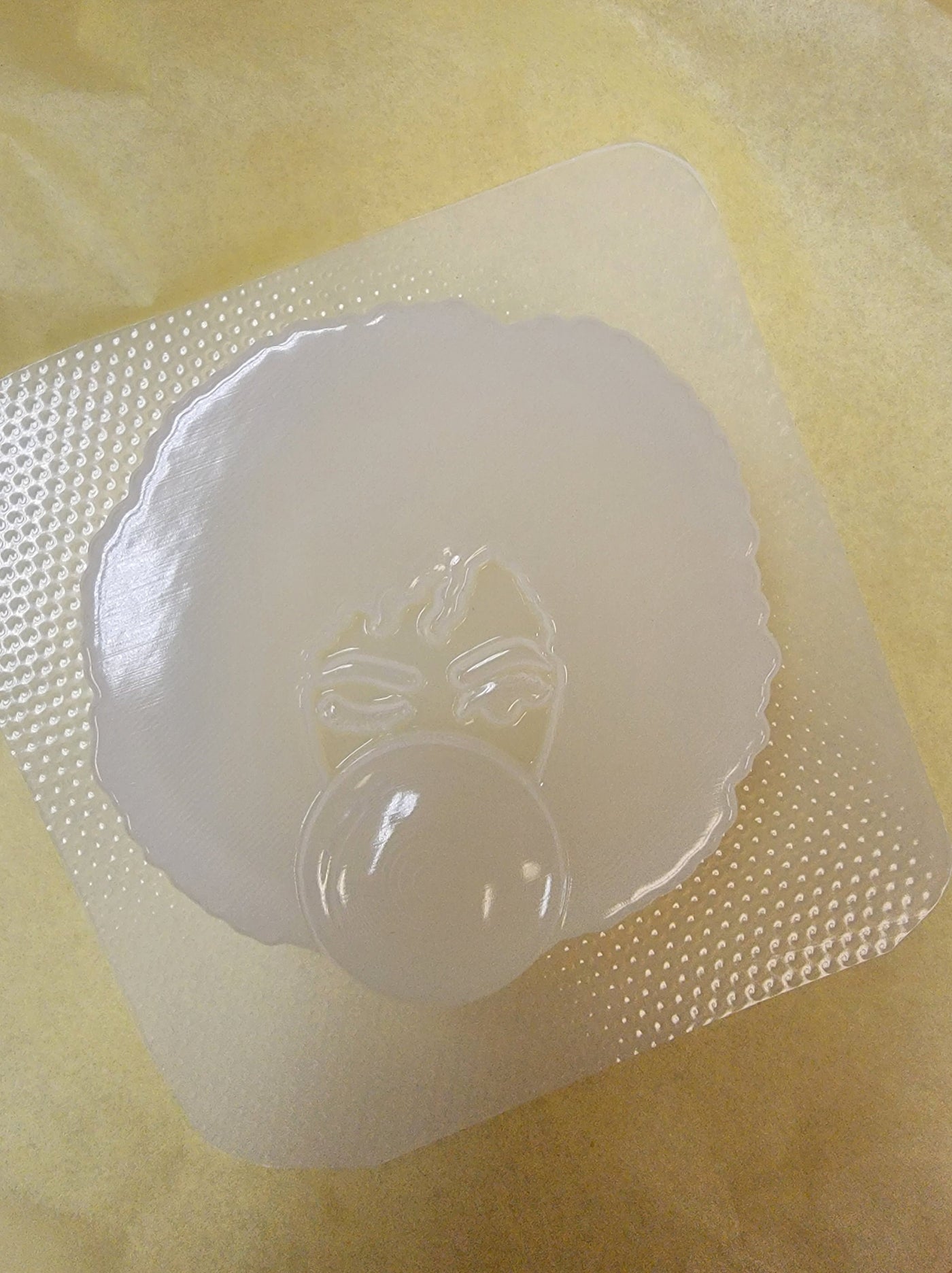 Lady Blowing Bubbles Mold