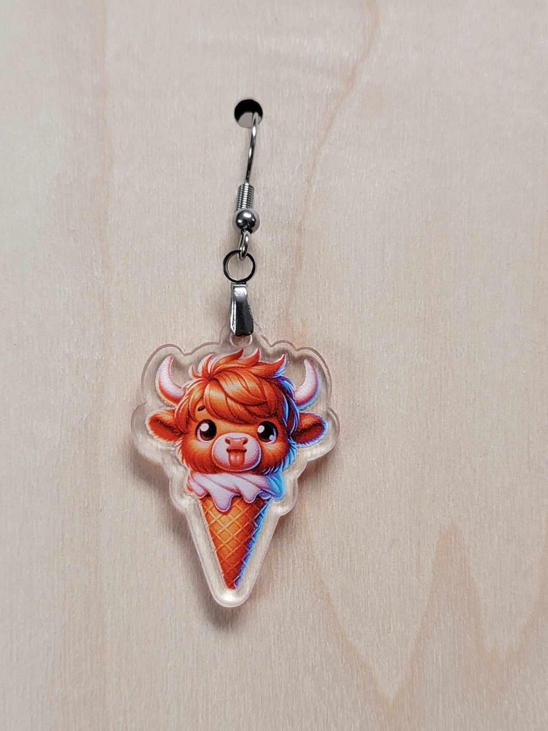 Highland Cow Ice Cream Cone Acrylic Earrings - Playful and Sweet Farm Animal Jewelry, Quirky Earrings, Sweet Style, Dessert Jewelry