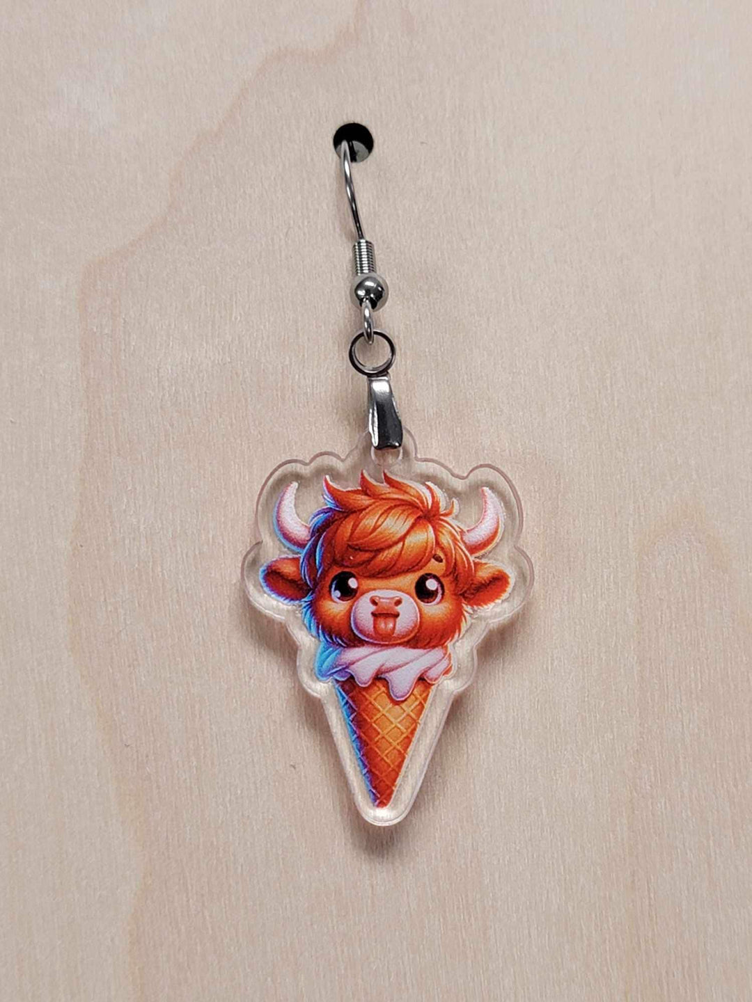 Highland Cow Ice Cream Cone Acrylic Earrings - Playful and Sweet Farm Animal Jewelry, Quirky Earrings, Sweet Style, Dessert Jewelry