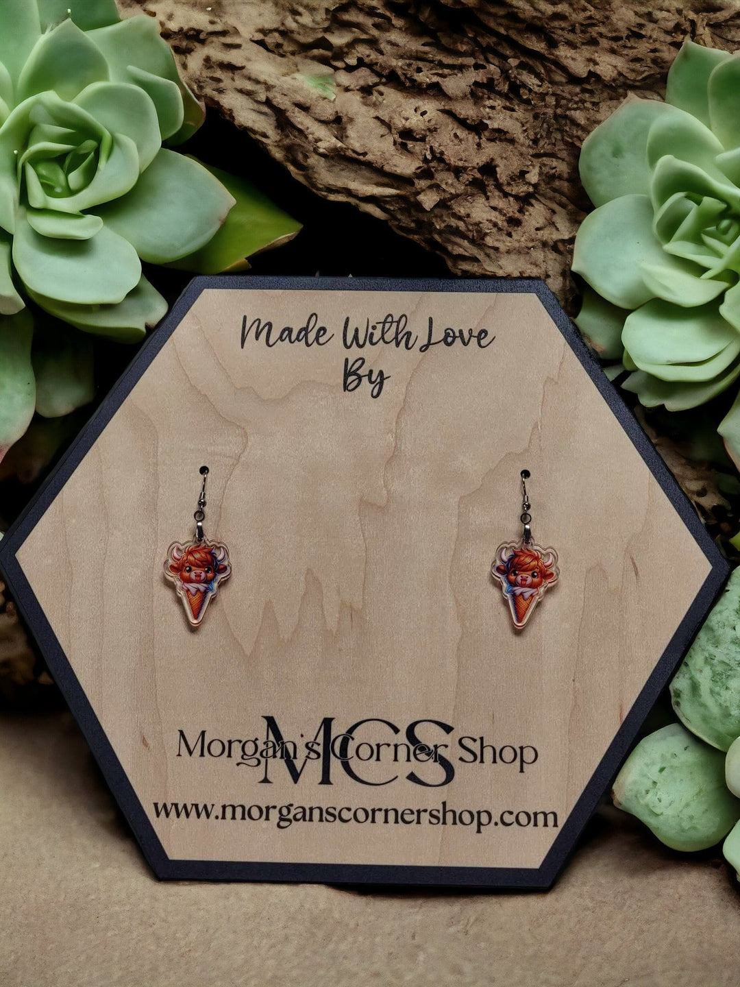 Highland Cow Ice Cream Cone Acrylic Earrings - Playful and Sweet Farm Animal Jewelry, Quirky Earrings, Sweet Style, Dessert Jewelry