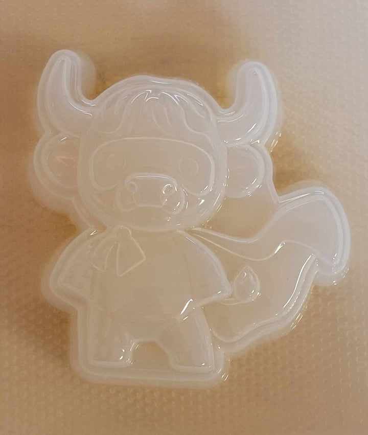 Super Highland Cow Plastic Mold or Silicone mold, bath bomb mold, soap mold, cow mold, resin mold, calf mold, chocolate mold, farm mold,